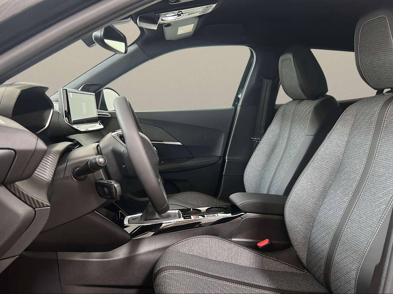 PEUGEOT 2008 PureTech 100 S&S Allure - 8