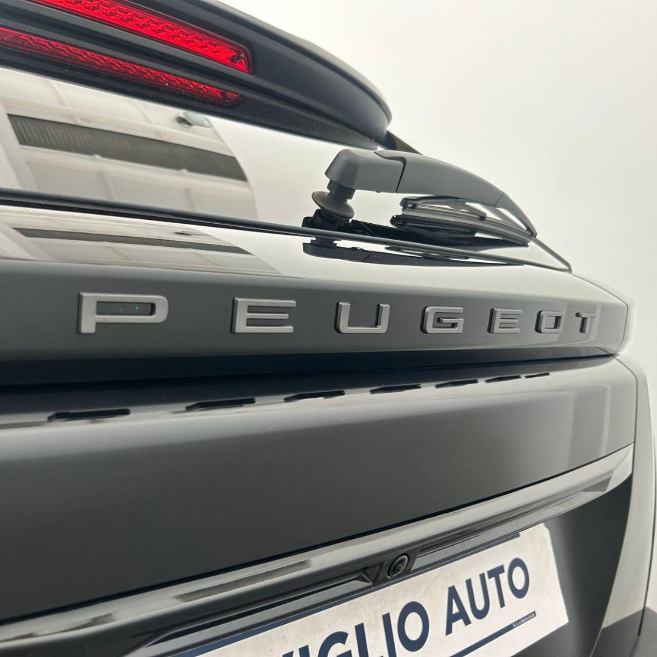 PEUGEOT 2008 PureTech 100 S&S Allure - 34