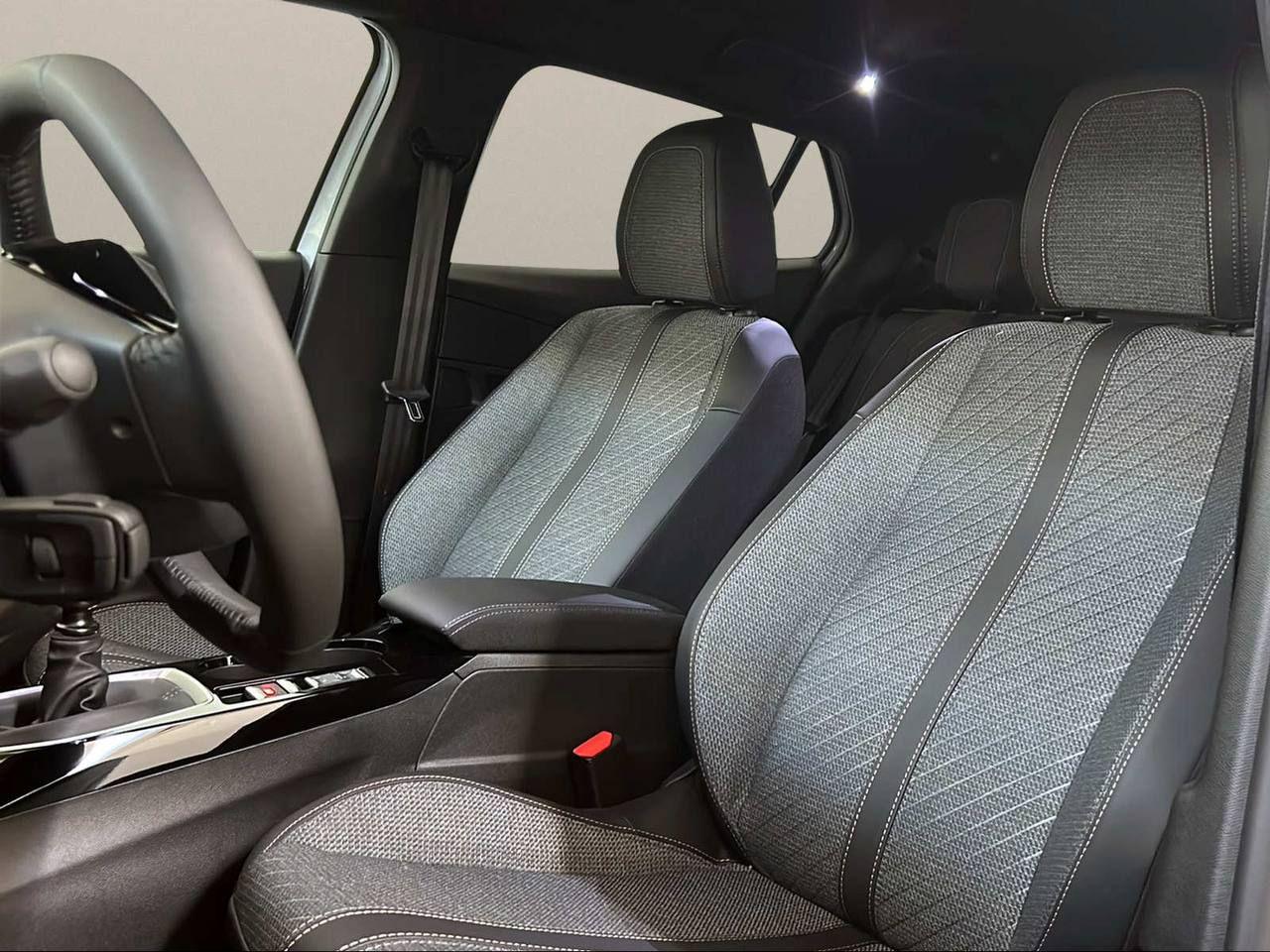 PEUGEOT 2008 PureTech 100 S&S Allure - 9