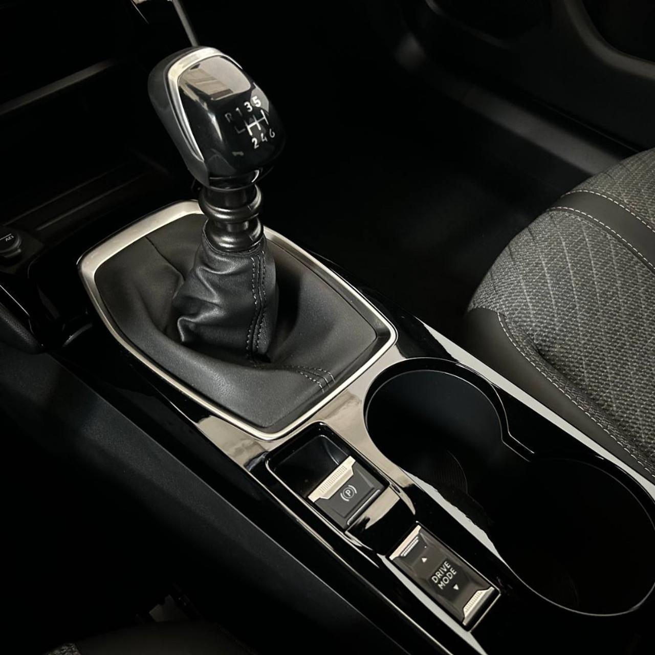 PEUGEOT 2008 PureTech 100 S&S Allure - 26