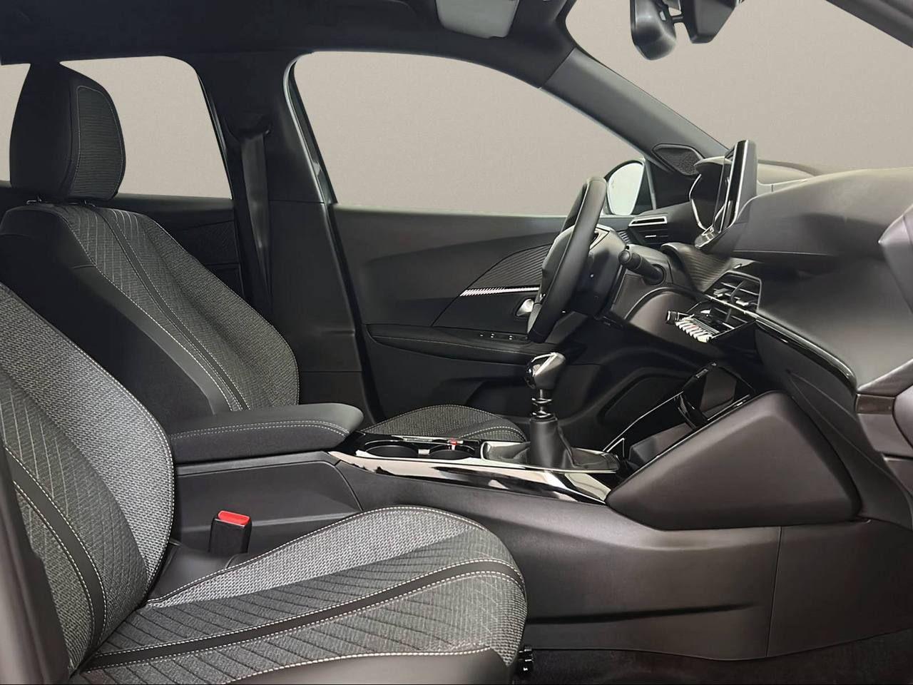 PEUGEOT 2008 PureTech 100 S&S Allure - 11