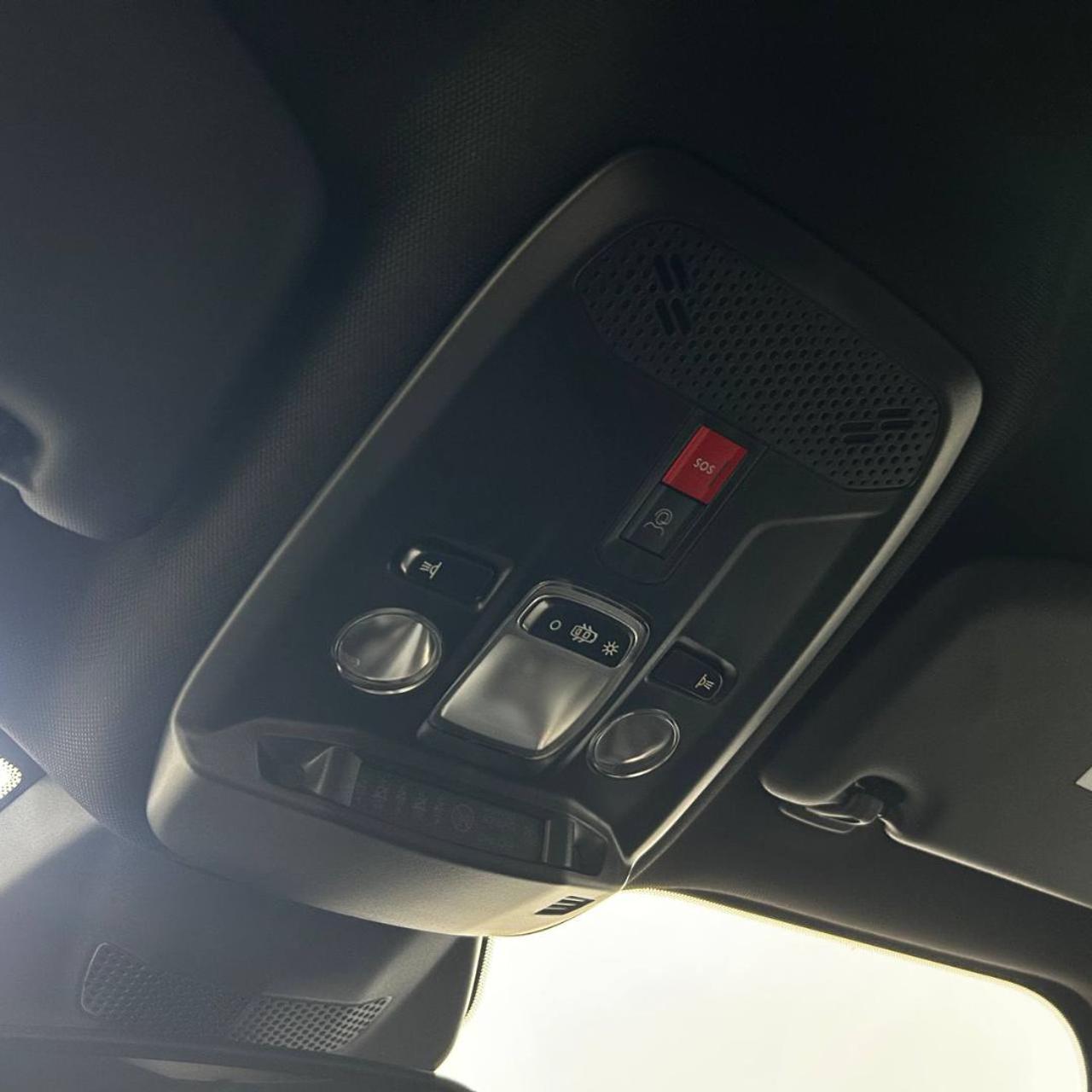 PEUGEOT 2008 PureTech 100 S&S Allure - 28