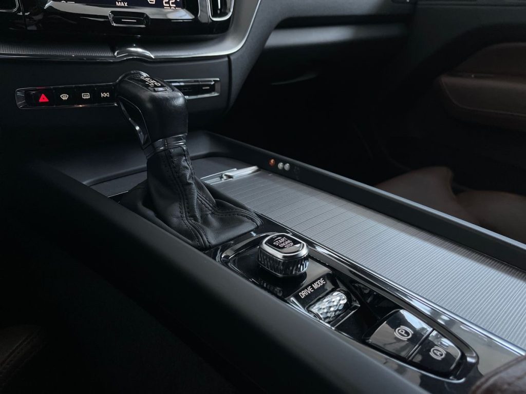 VOLVO XC60 D5 AWD Geartronic Inscription - 14