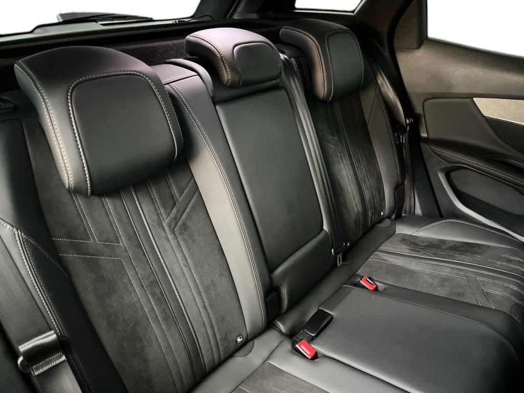 PEUGEOT 3008 PureTech Turbo 130 S&S EAT8 GT Pack - 15