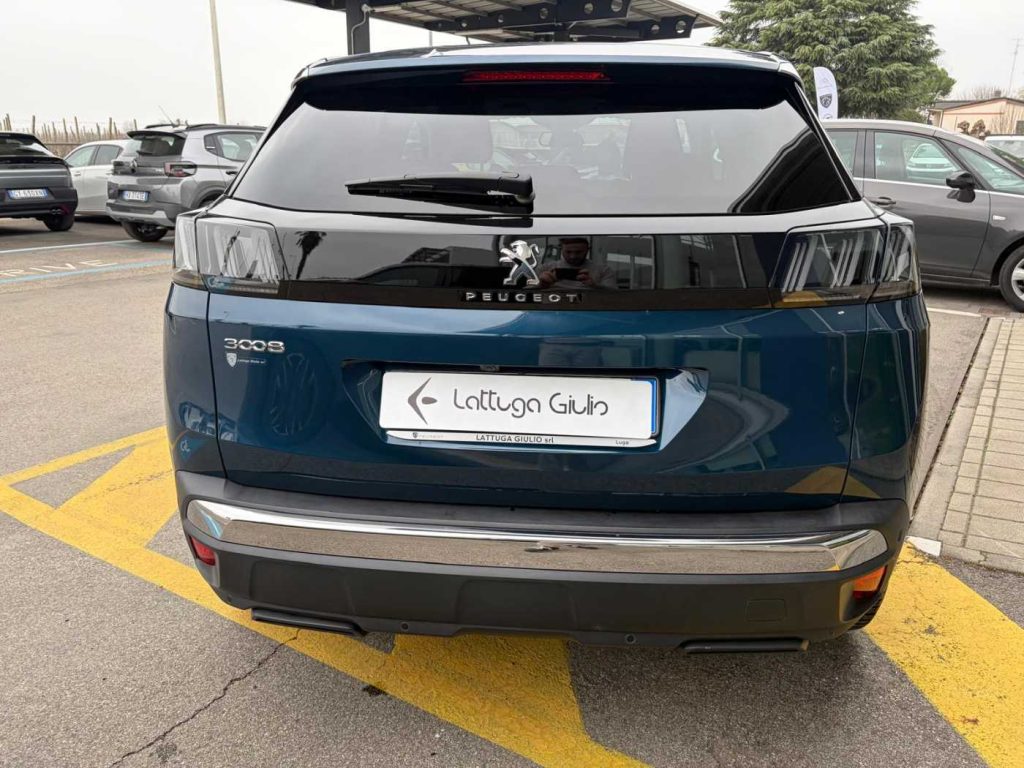 PEUGEOT 3008 BlueHDi 130 S&S Allure - 7