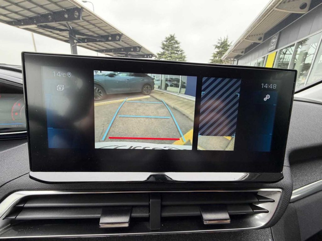 PEUGEOT 3008 BlueHDi 130 S&S Allure - 15