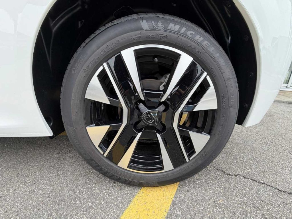 PEUGEOT 208 PureTech 100 Stop&Start 5 porte Allure - 11