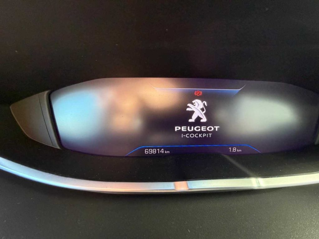 PEUGEOT 3008 BlueHDi 130 S&S EAT8 GT - 17