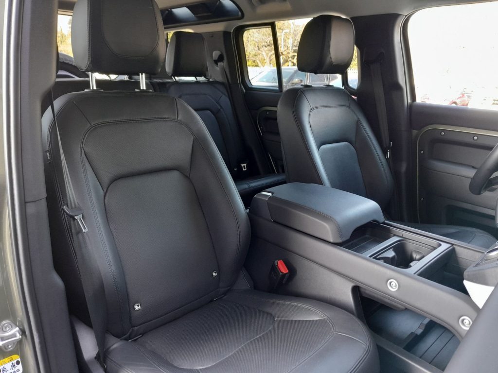 LAND ROVER Defender 3.0D I6 200 110 SE AWD AUTOCARRO N1 NETTO IVA - 18