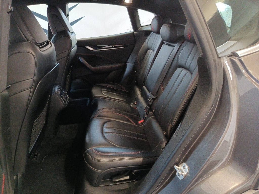 MASERATI Levante Levante 3.0 V6 Granlusso 250cv auto - 9