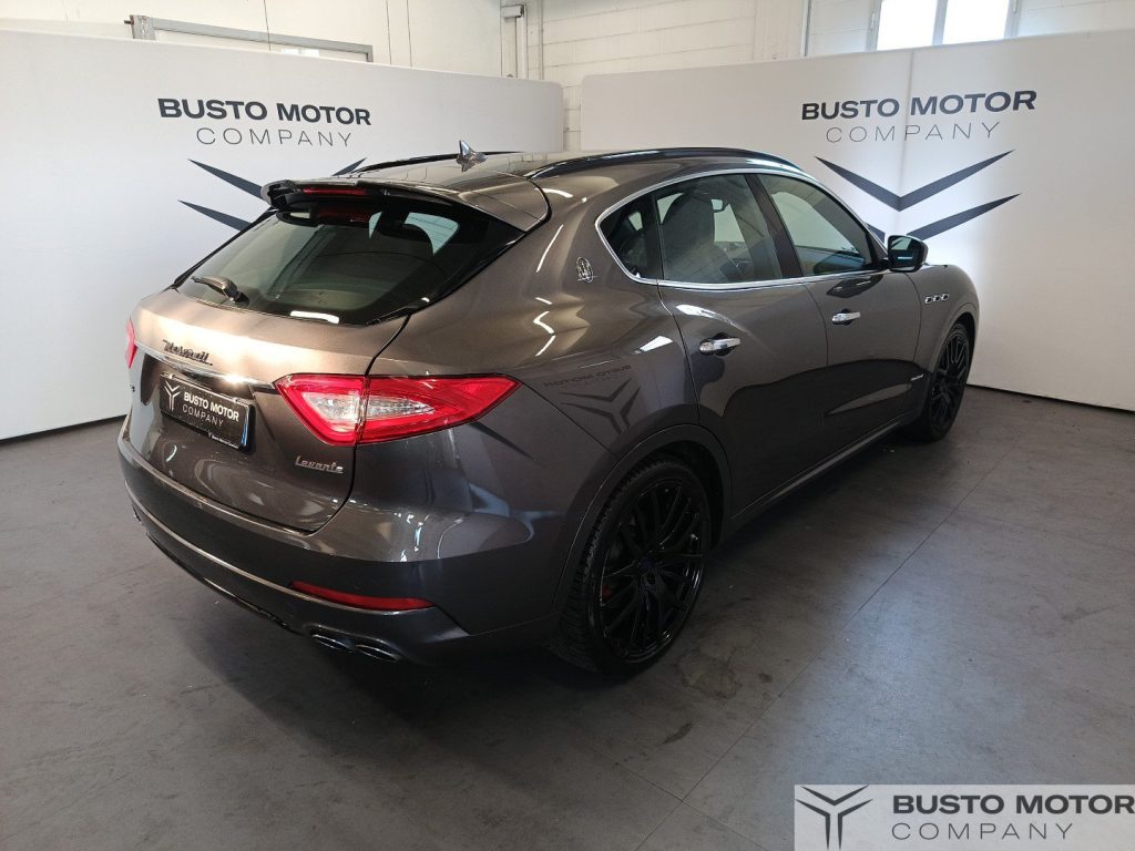 MASERATI Levante Levante 3.0 V6 Granlusso 250cv auto - 3
