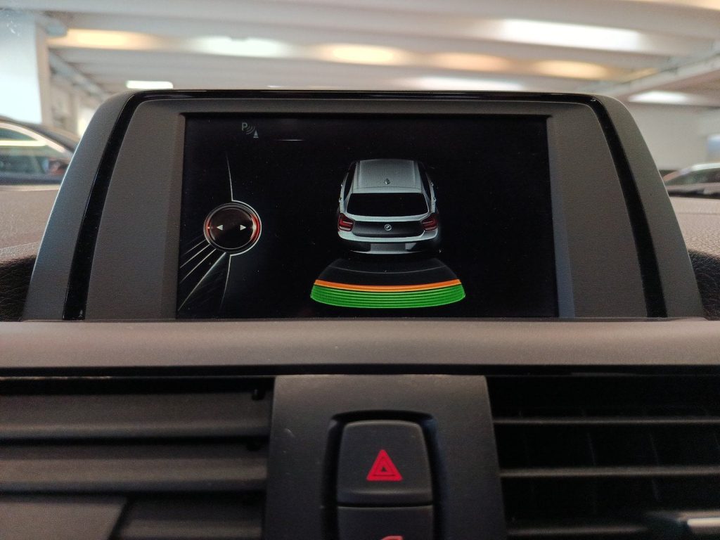 BMW 114 114i 3p Sport E6 - 14