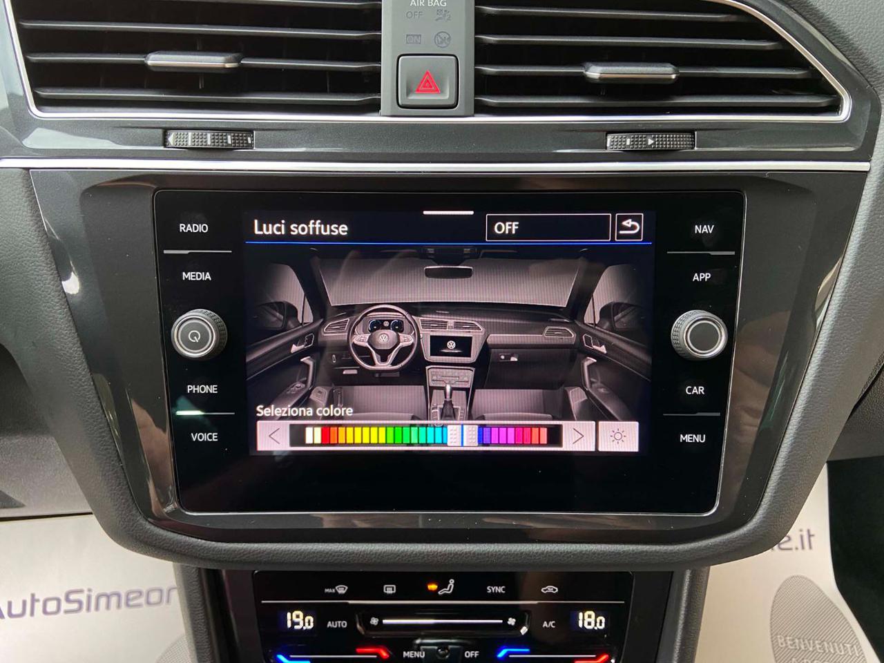 VOLKSWAGEN Tiguan 2.0 TDI 150 CV SCR DSG Life - 14