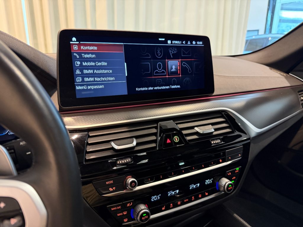 BMW 520 d Touring XDrive Msport LED PELLE 20 PANO Camera - 16