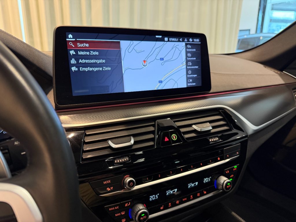 BMW 520 d Touring XDrive Msport LED PELLE 20 PANO Camera - 17