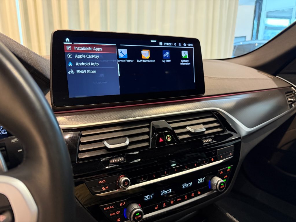 BMW 520 d Touring XDrive Msport LED PELLE 20 PANO Camera - 19