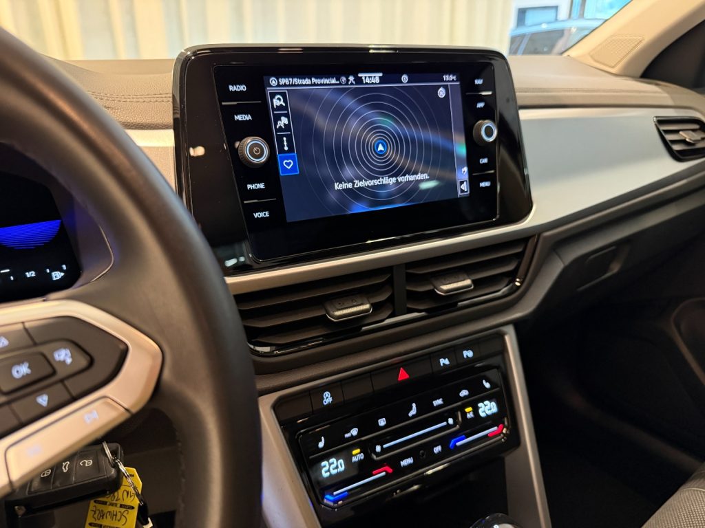VOLKSWAGEN T-Roc 2.0 TDI DSG Life Navi App Connect LED Bluetooth - 14