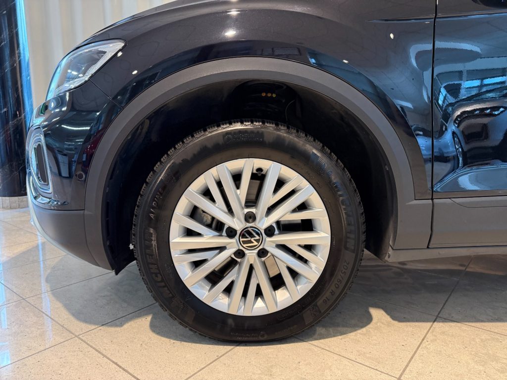 VOLKSWAGEN T-Roc 2.0 TDI DSG Life Navi App Connect LED Bluetooth - 19