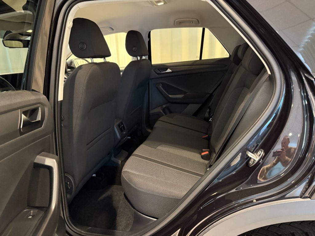 VOLKSWAGEN T-Roc 2.0 TDI DSG Life Navi App Connect LED Bluetooth - 5