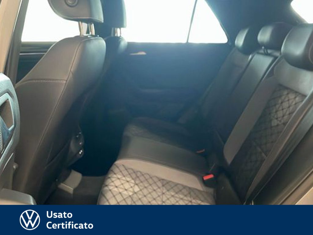 VOLKSWAGEN T-Roc 1.0 tsi r-line 110cv - 12