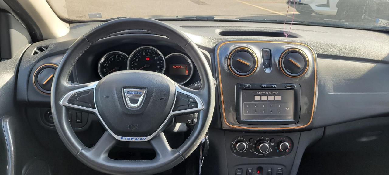 DACIA Sandero 0.9 TCe 12V T-GPL 90CV S&S Serie Speciale Brave - 10