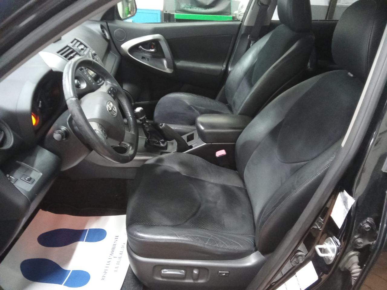 TOYOTA RAV 4 RAV4 2.2 D-4D 150 CV 4X4  Exclusive Gancio traino - 8