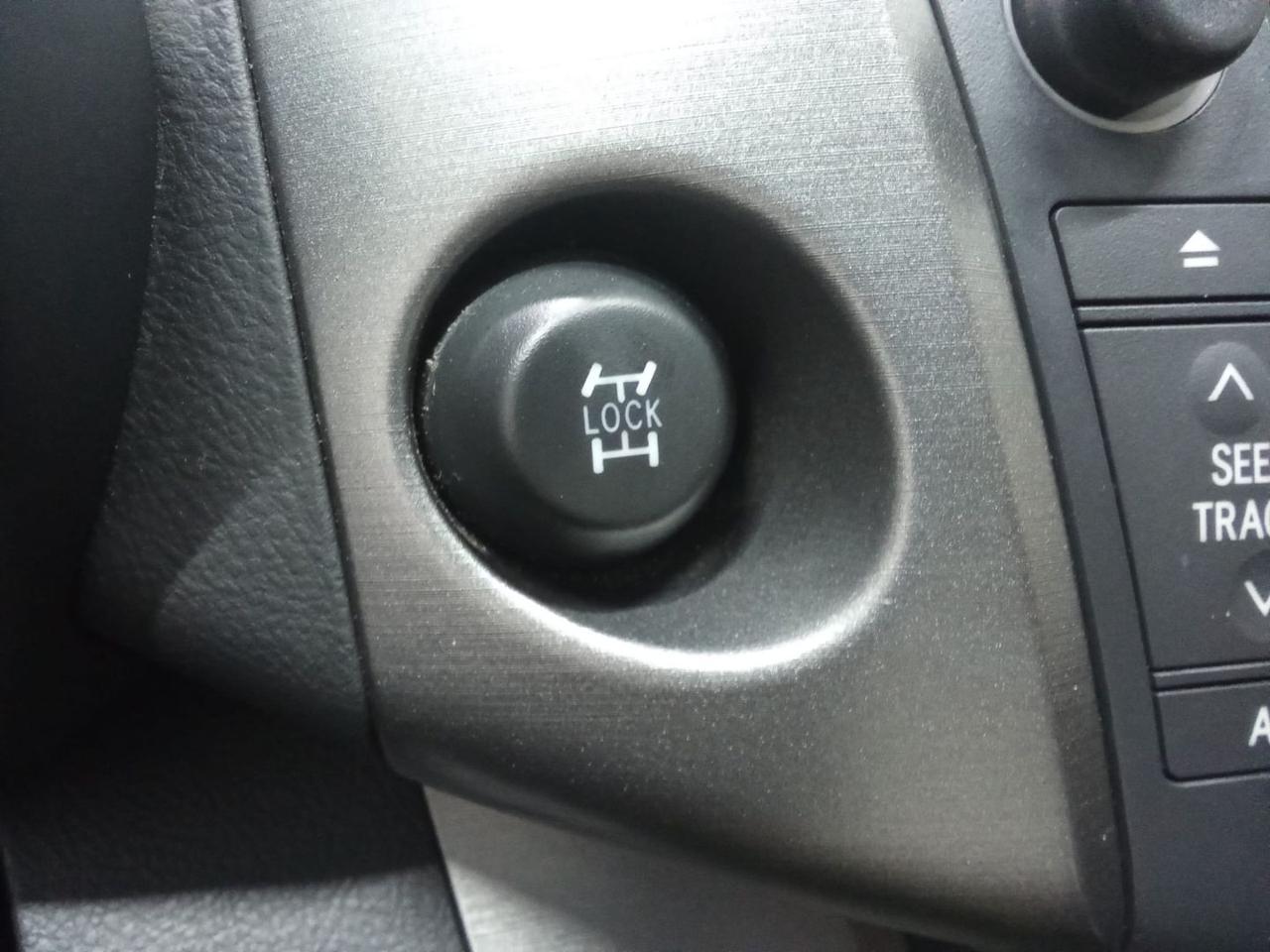 TOYOTA RAV 4 RAV4 2.2 D-4D 150 CV 4X4  Exclusive Gancio traino - 12