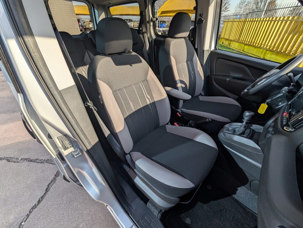 FIAT Doblo 1.6 MJT 105CV PL Combi Maxi N1 Lounge - 24