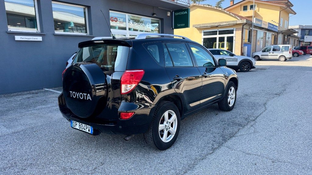 TOYOTA RAV 4 MY23 RAV4 2.2 D-4D 136 CV DPF Sol - 3