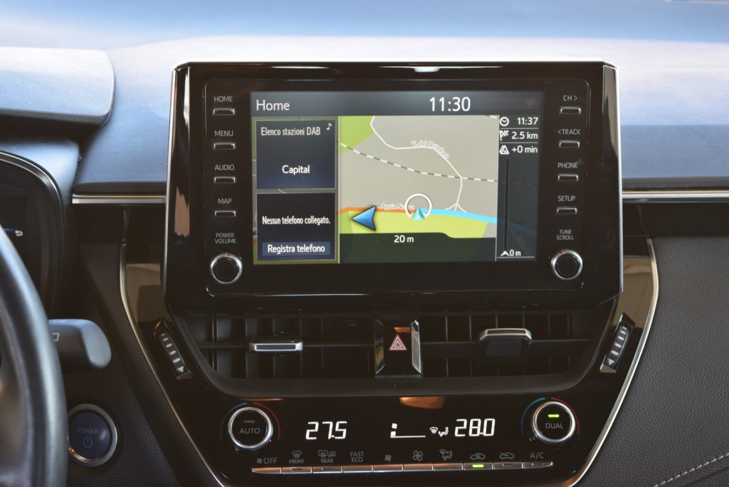 TOYOTA Corolla 1.8 Hybrid Business 98CV - 7