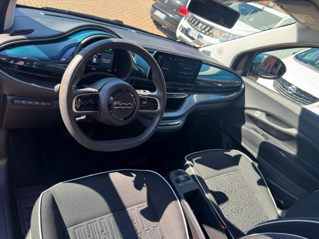 FIAT 500e Berlina 42 kWh - 8