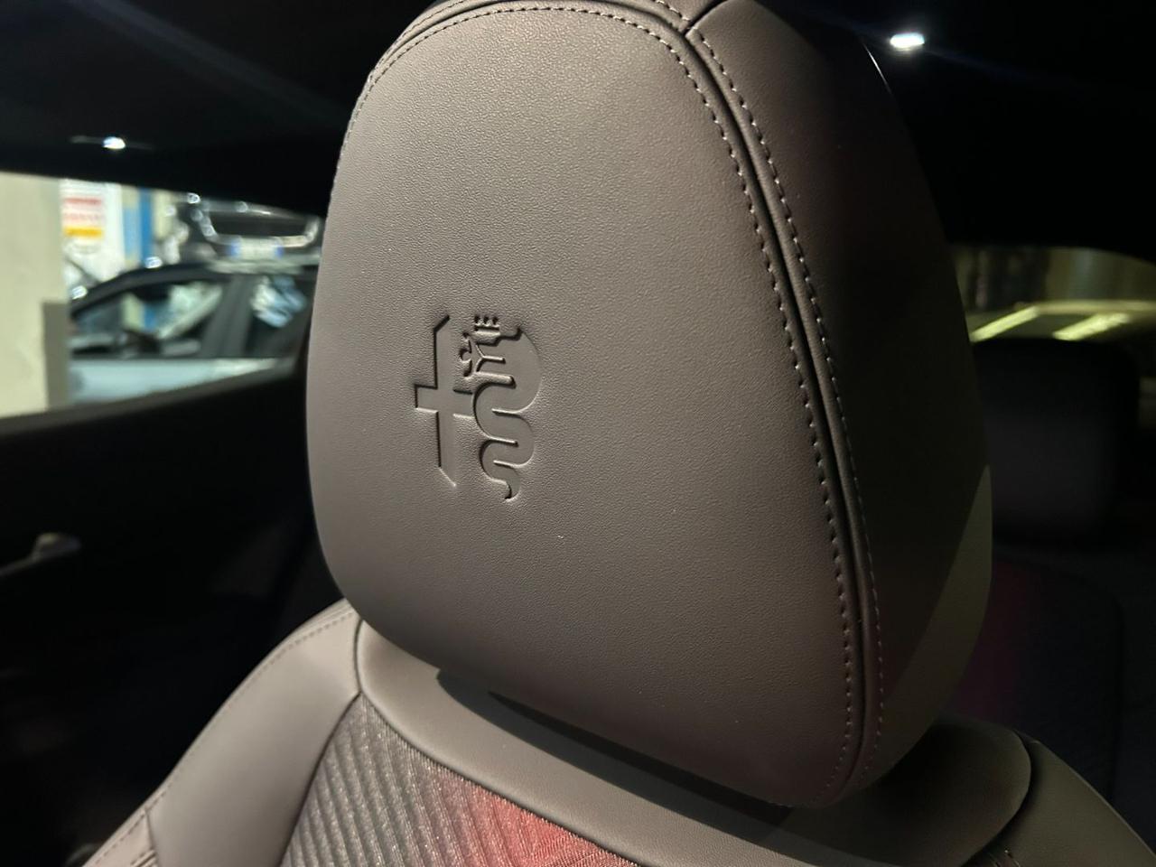 ALFA ROMEO Junior 1.2 145 CV Hybrid eDCT6 Speciale Techno pack - 13