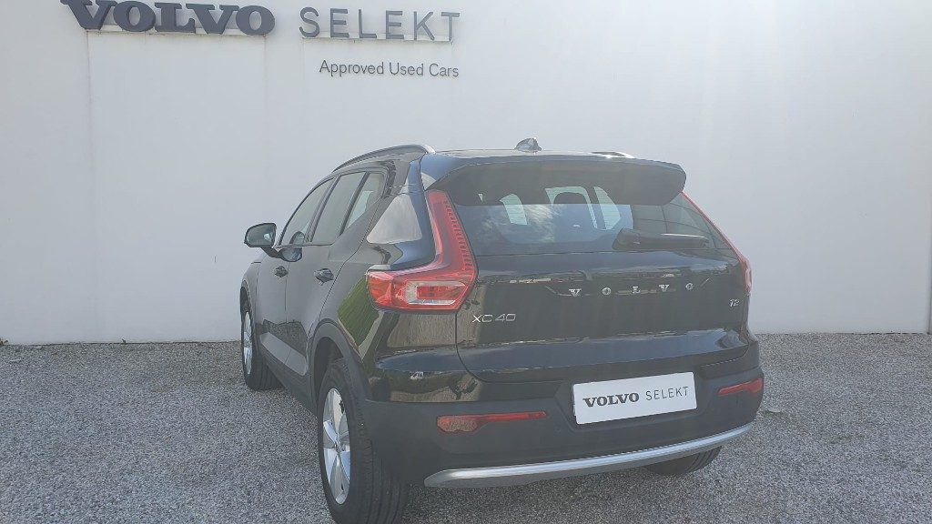 VOLVO XC40 T2 automatico Essential - Foto 3