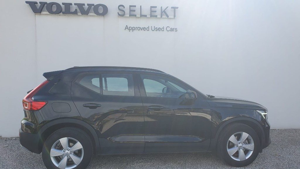 VOLVO XC40 T2 automatico Essential - Foto 4