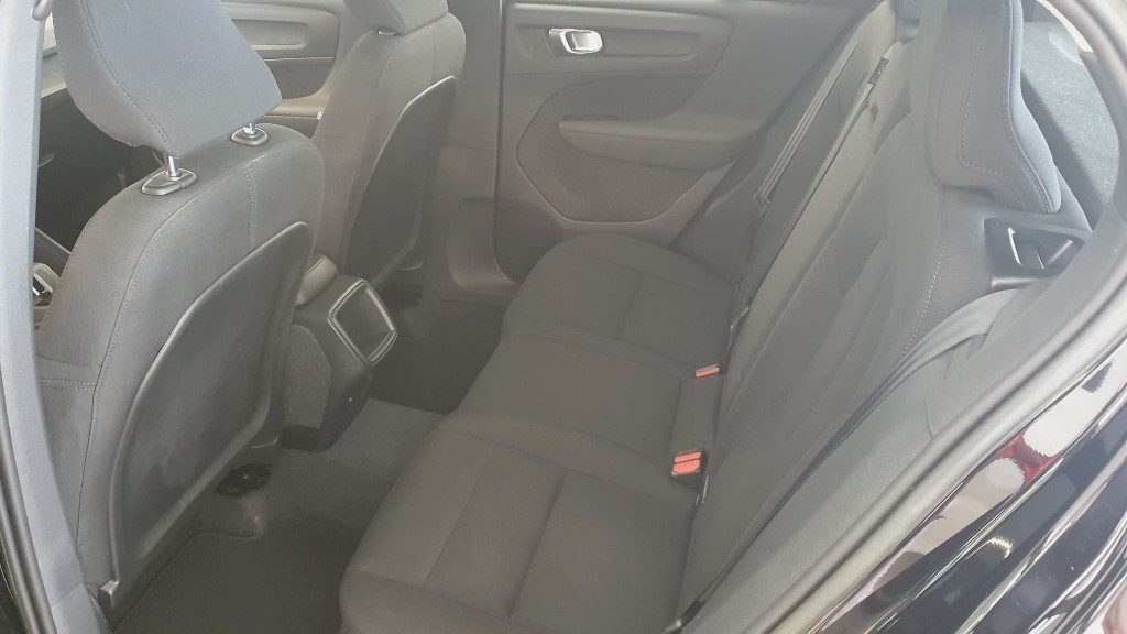 VOLVO XC40 T2 automatico Essential - Foto 6