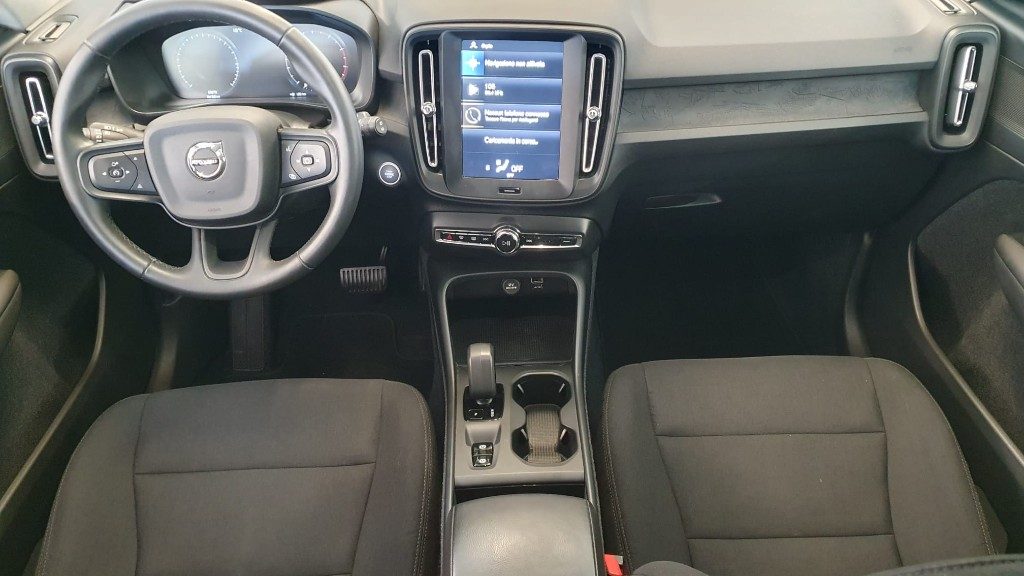 VOLVO XC40 T2 automatico Essential - Grid Foto 7