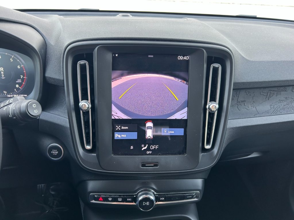 VOLVO XC40 T2 automatico Essential - Grid Foto 13