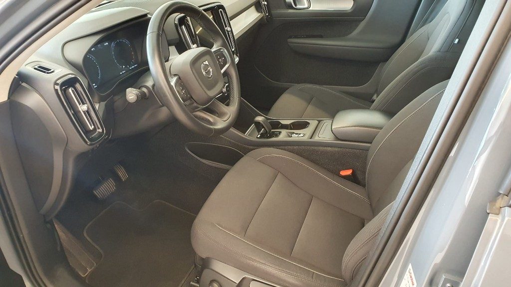 VOLVO XC40 T2 automatico Core N1 Autocarro - Foto 5