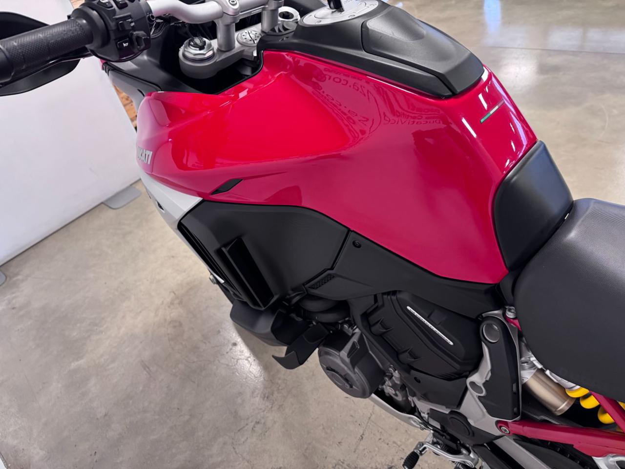 DUCATI Multistrada V4 S FULL RED - 10