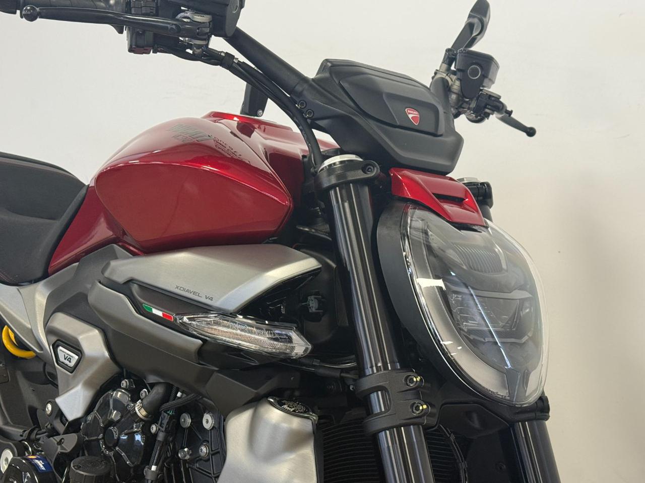 DUCATI XDiavel V4 BURNING RED MY2026 - 5