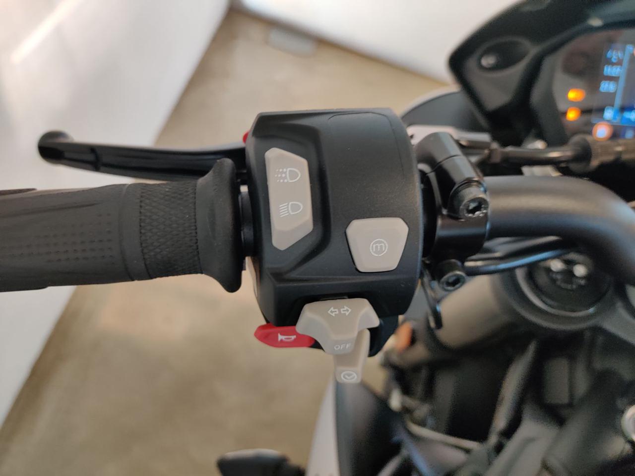 TRIUMPH Street Triple 765 RS - 10