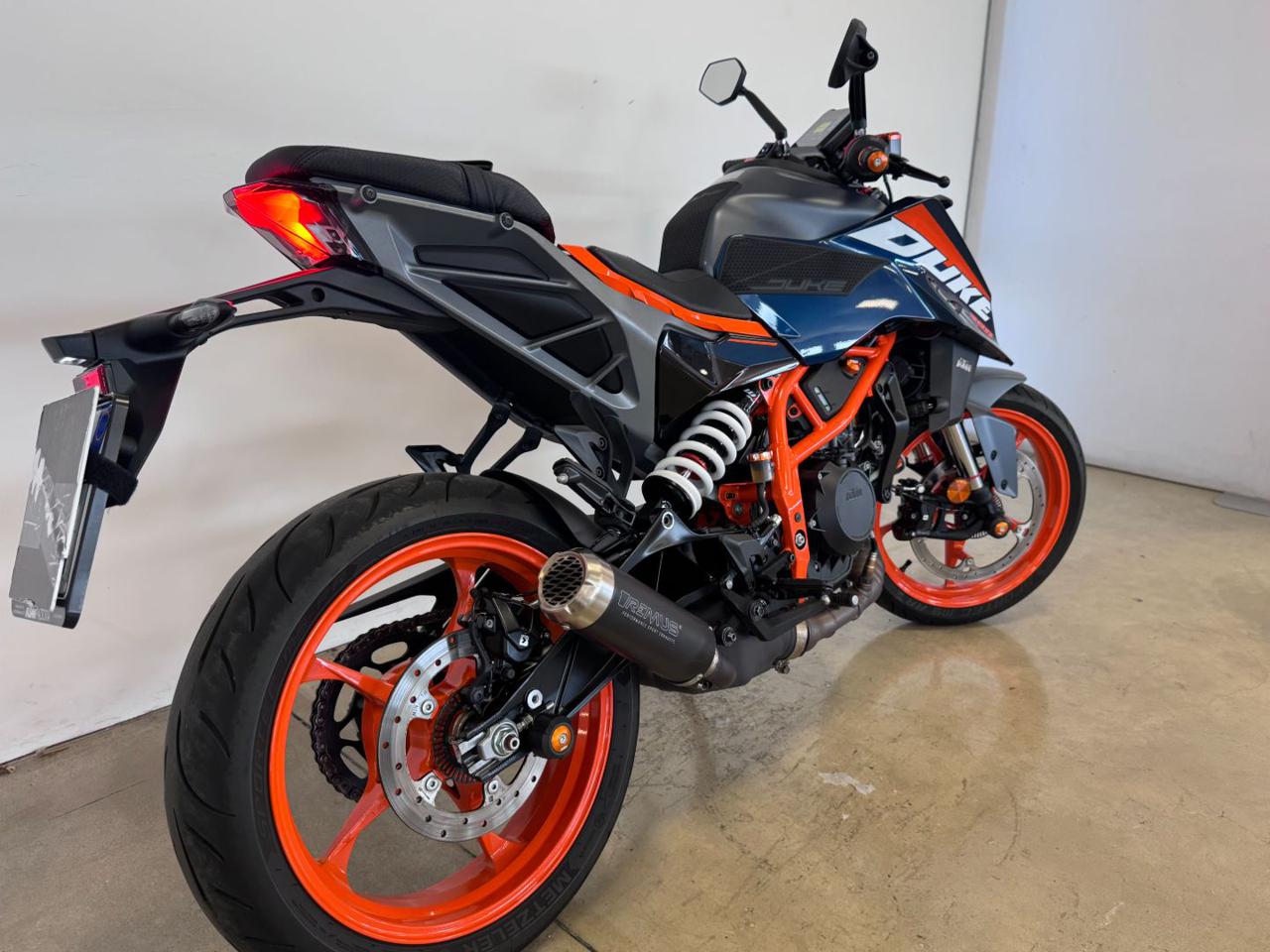 KTM 390 Duke MY 2024 - 6