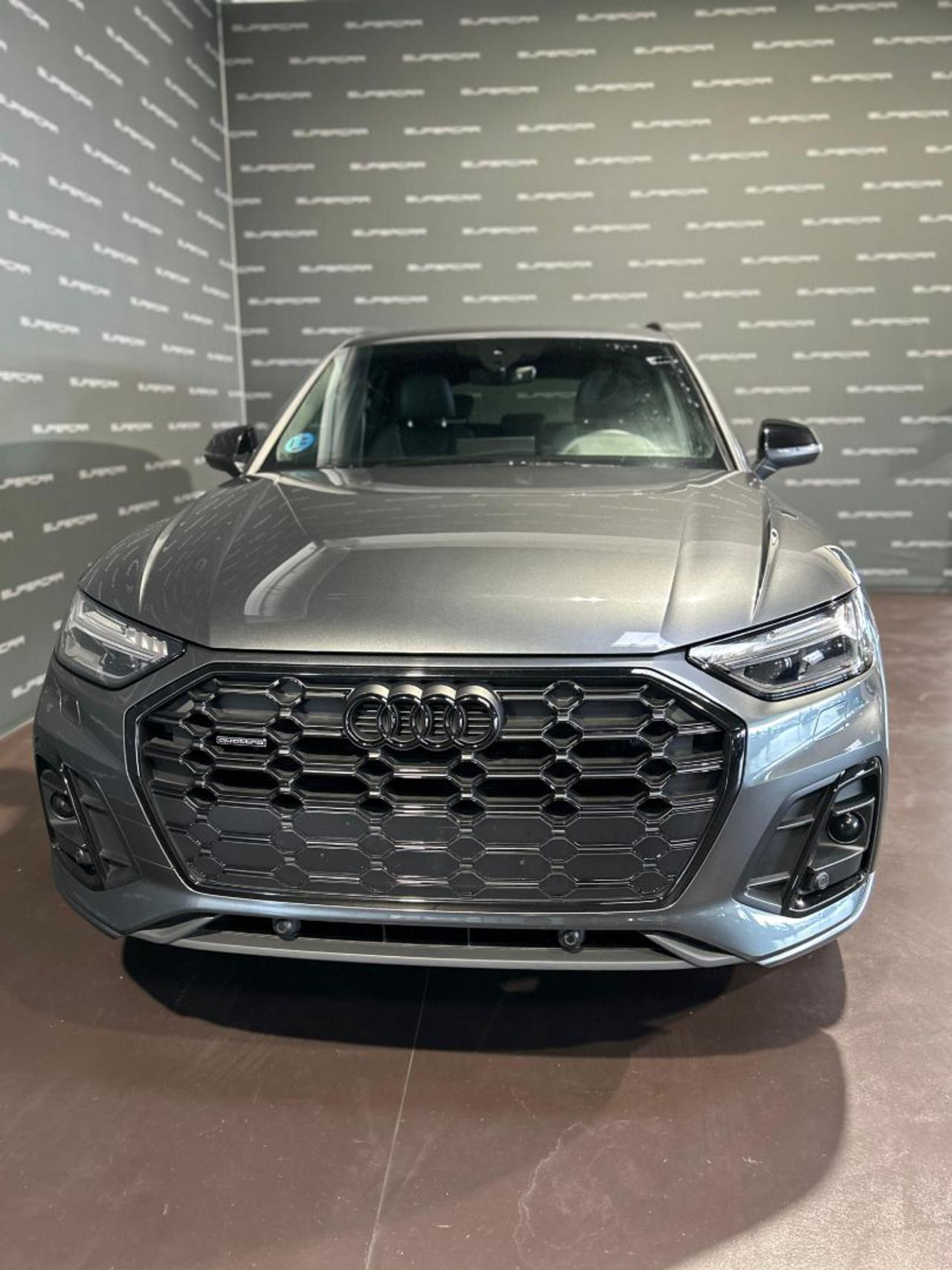 AUDI Q5 40 TDI 204 CV quattro S tronic Identity Black - 2