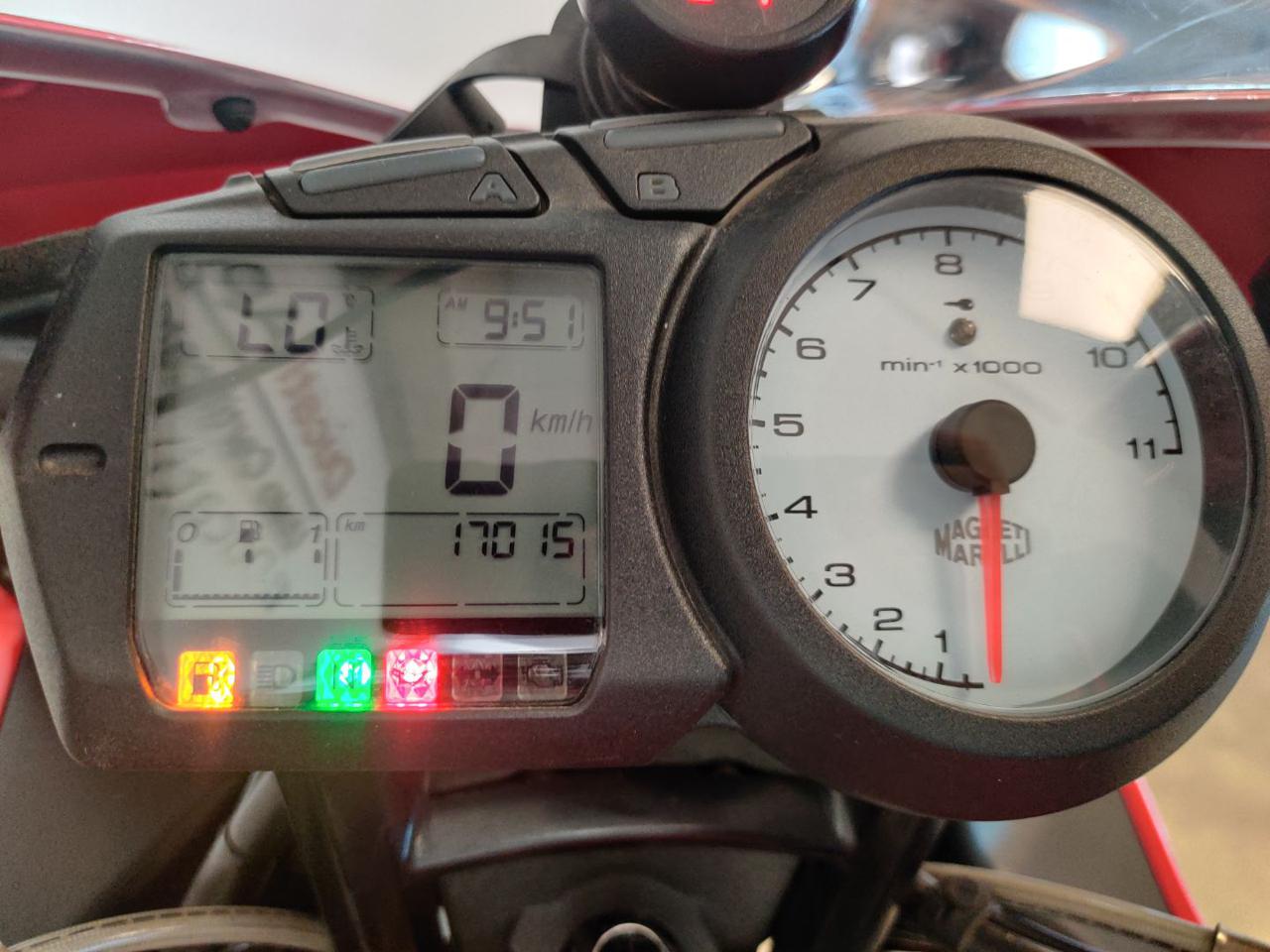 DUCATI Multistrada 1000 DS - 12