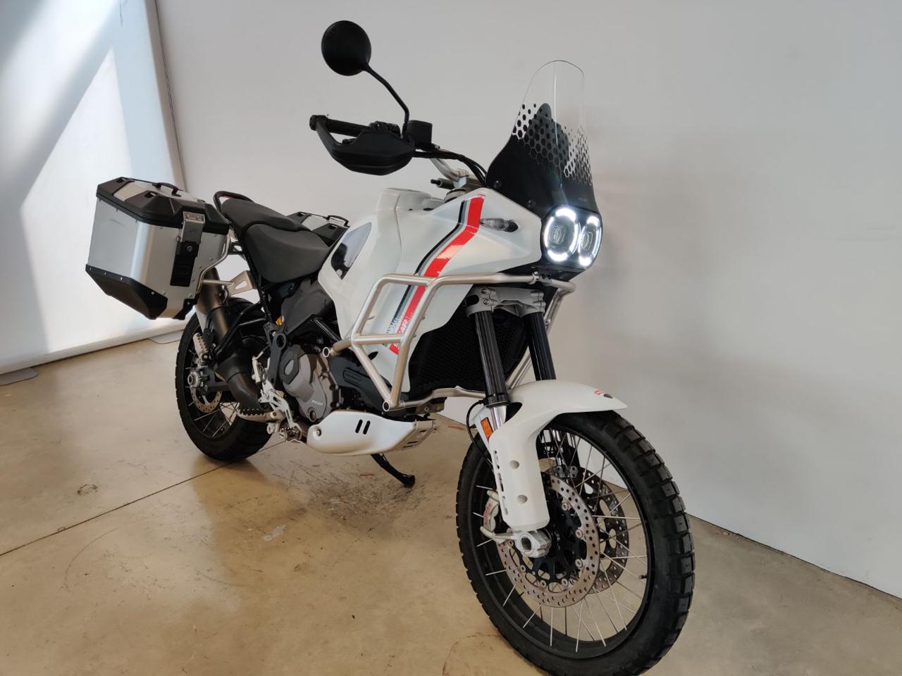 DUCATI DesertX 937 STAR WHITE - 2