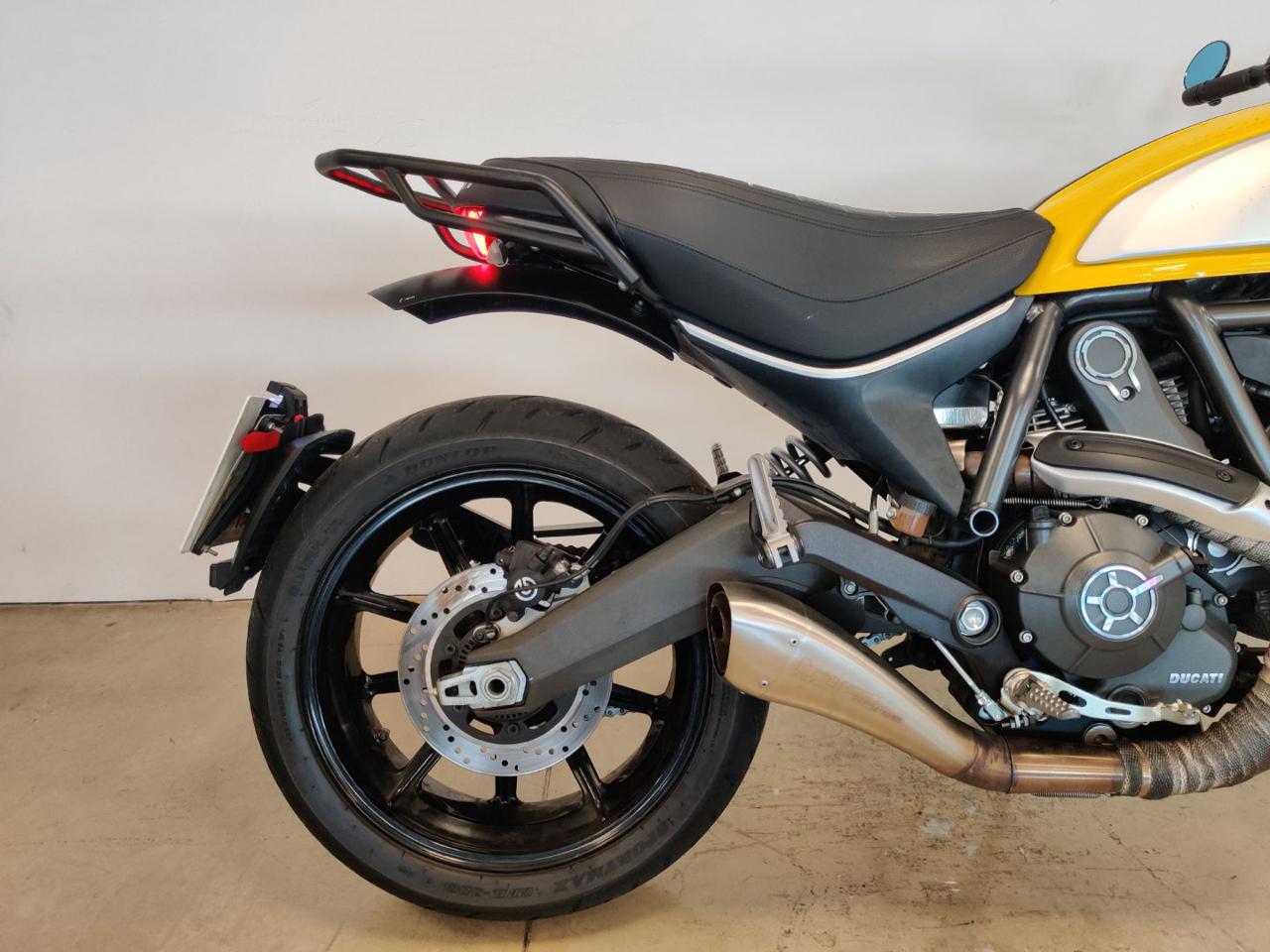 DUCATI Scrambler 800 ICON YELLOW - 6