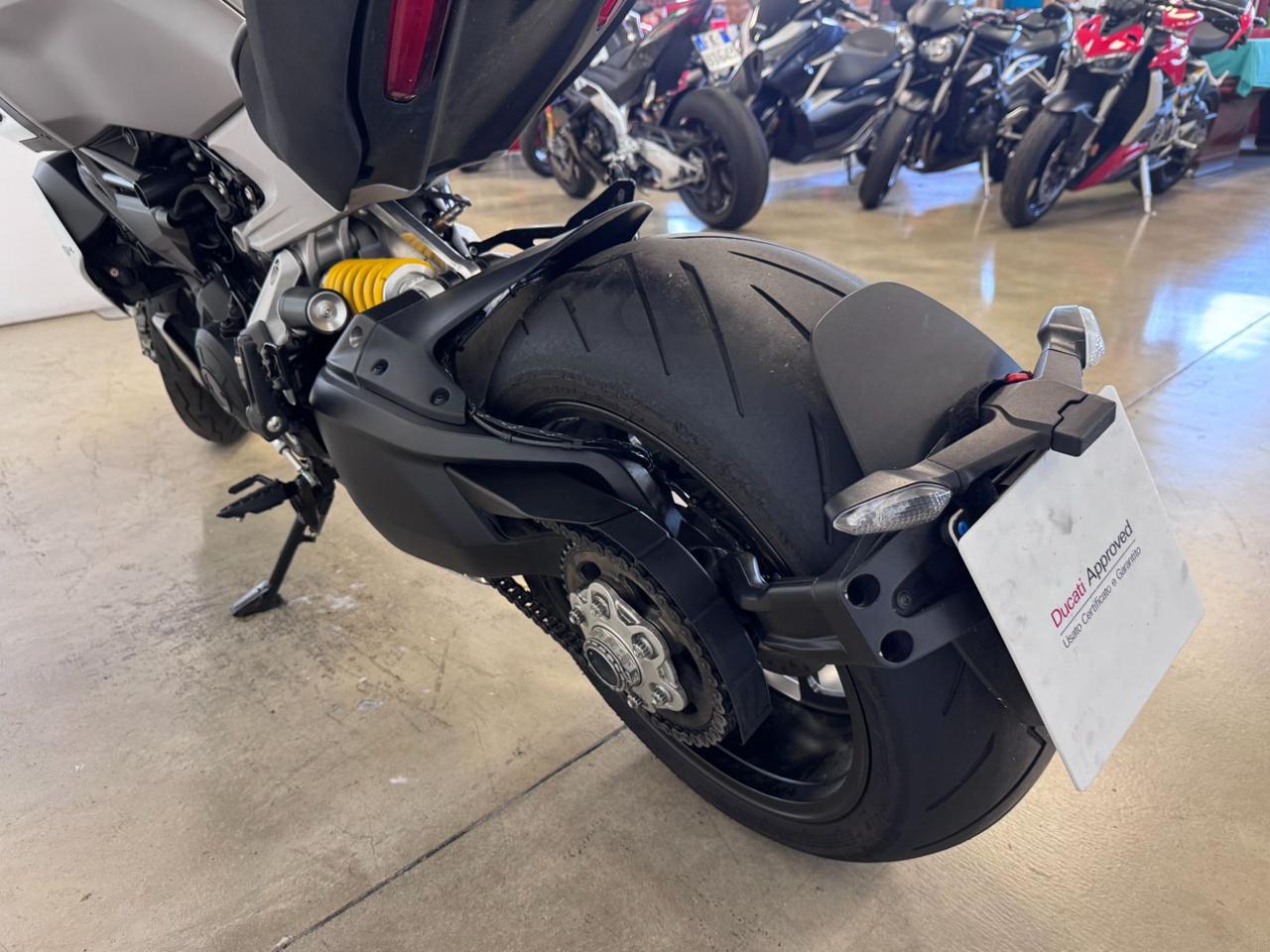 DUCATI Diavel 1260 - 9