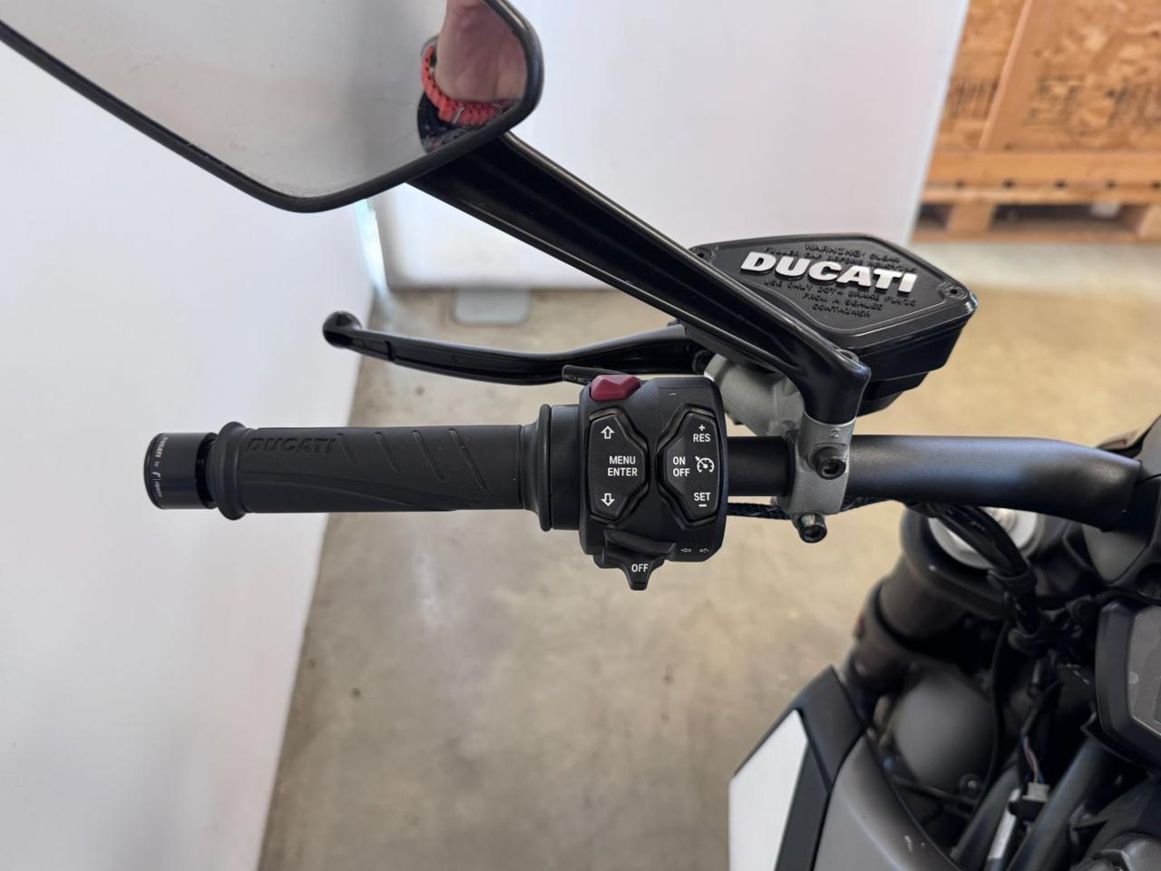 DUCATI Diavel 1260 - 14