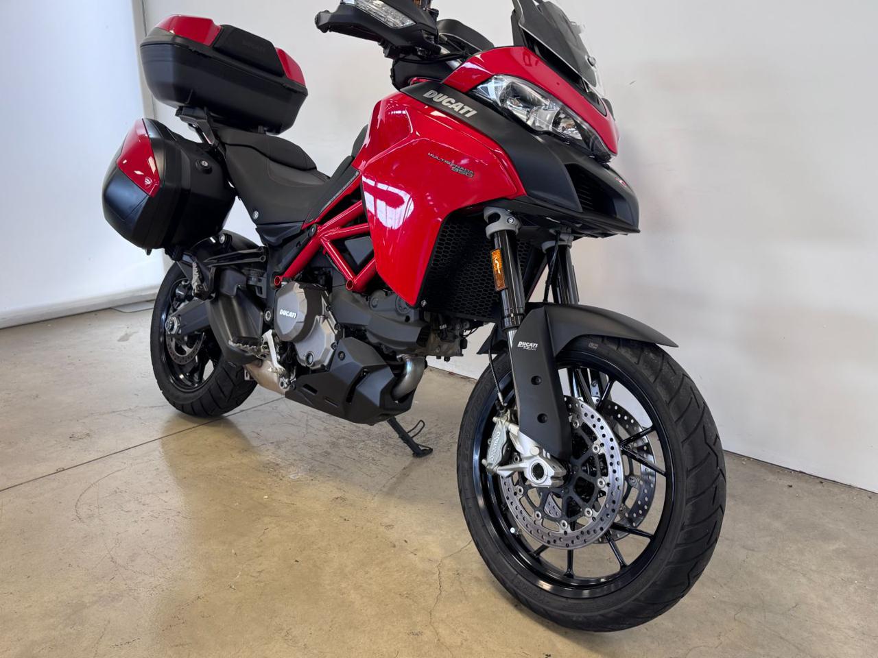 DUCATI Multistrada 950 RED - 2
