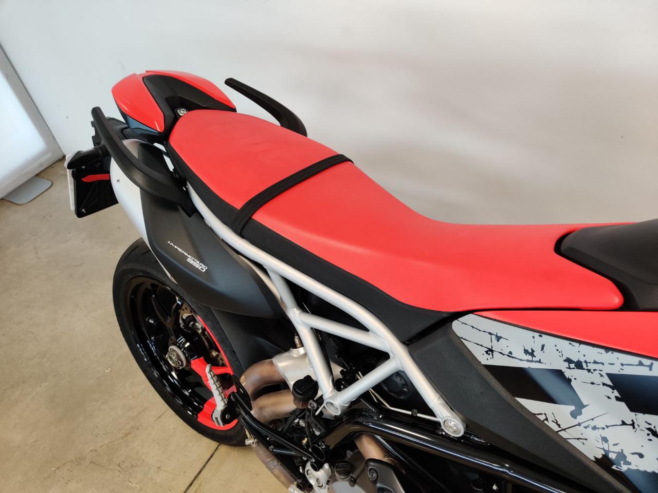 DUCATI Hypermotard 950 RVE MY 2024 - 8